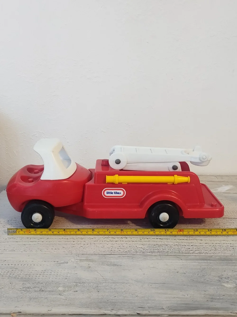 Vintage Little Tikes Toddle Tots Red Fire Truck open to offers